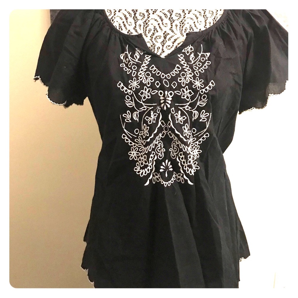 Bandolinoblu Black and White Blouse